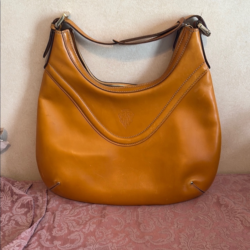 Gucci Tan Leather Shoulder Bag